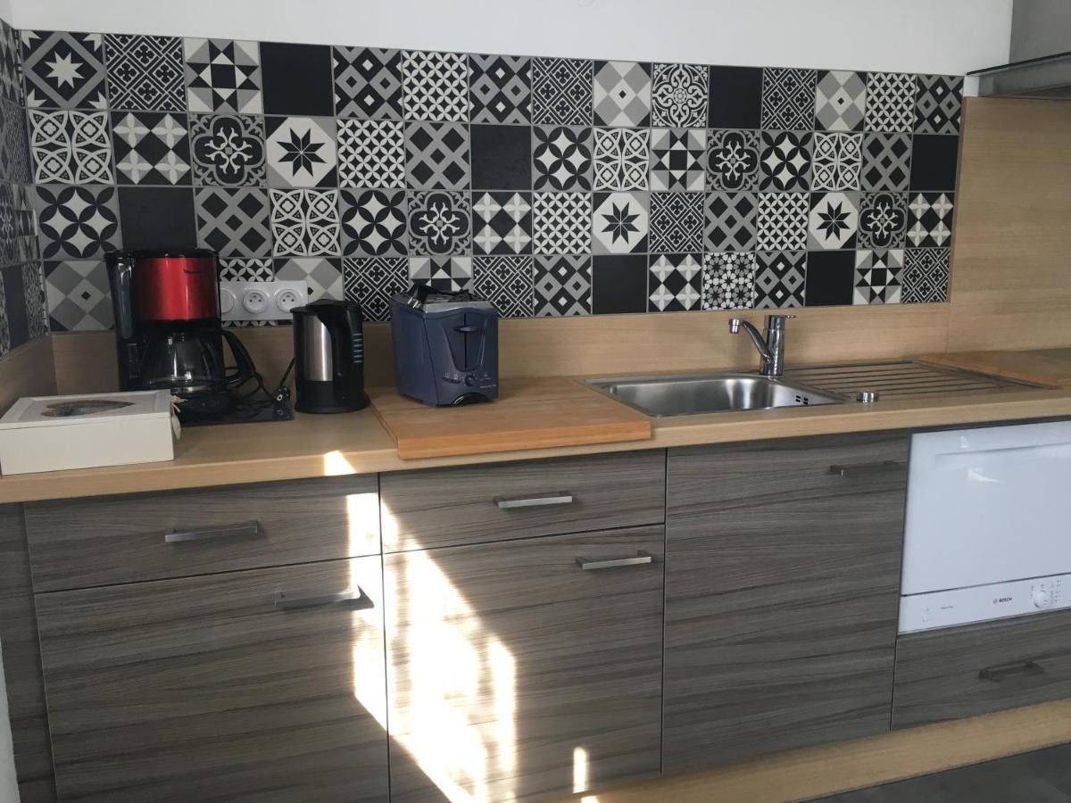 Appartement T2 Independant Dans Maison Pugny-Chatenod Bagian luar foto